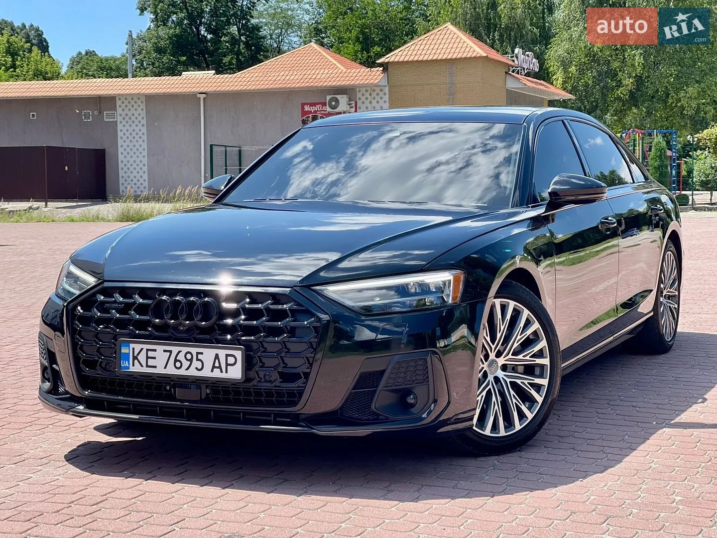 2019 Audi A8 - мініатюра 2