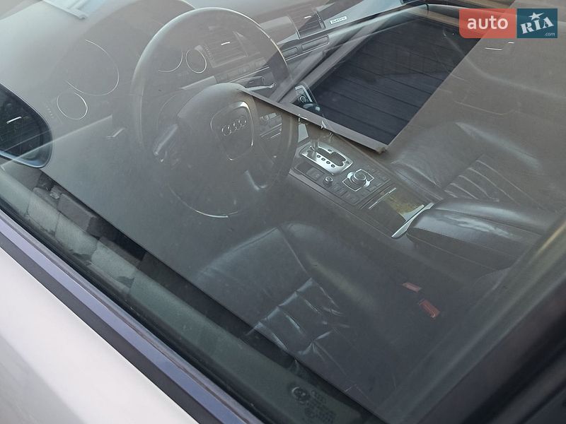 Седан Audi A8 2007 в Львове