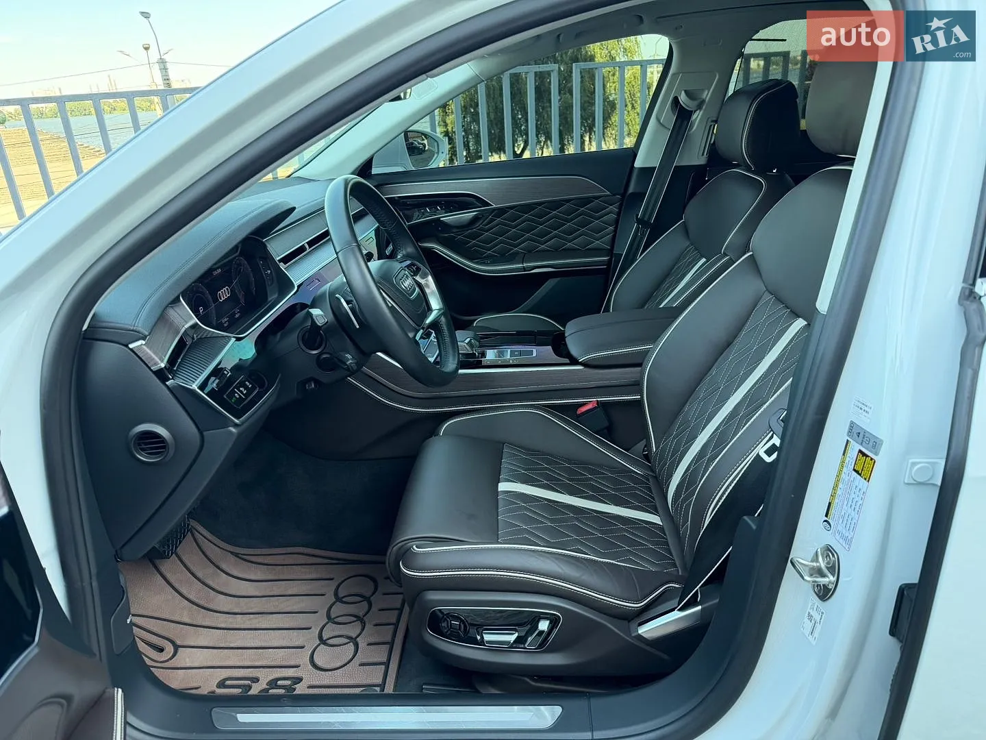 2020 Audi A8 - мініатюра 23