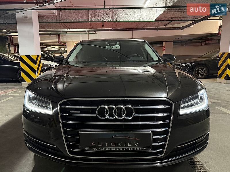 Седан Audi A8 2017 в Киеве