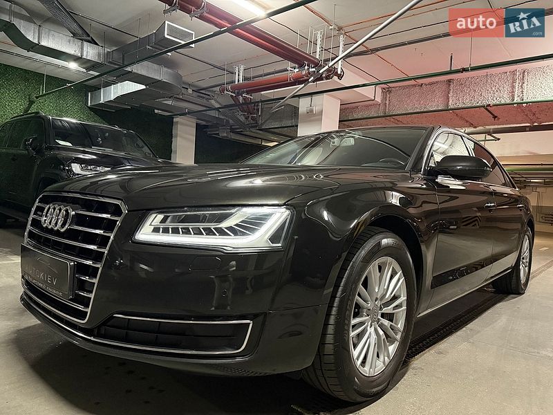 Седан Audi A8 2017 в Киеве