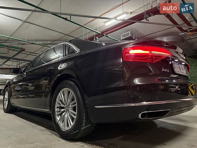 Седан Audi A8 2017 в Киеве
