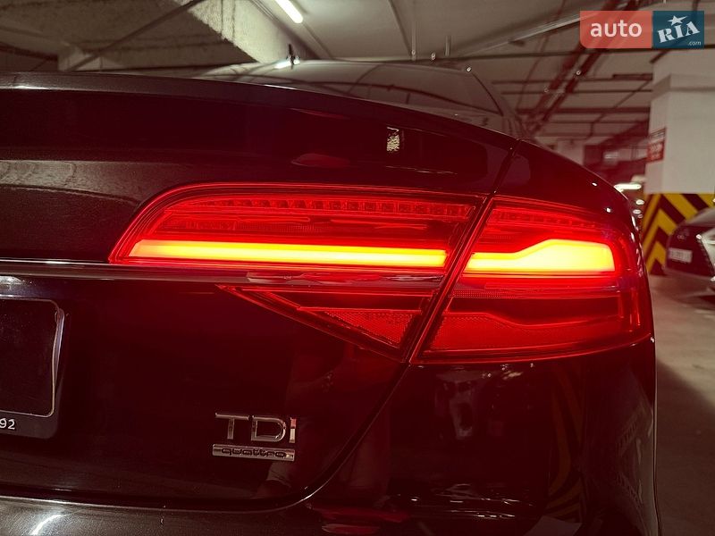 Седан Audi A8 2017 в Киеве