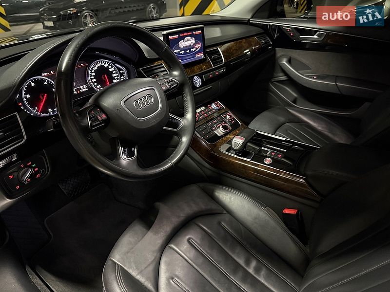 Седан Audi A8 2017 в Киеве