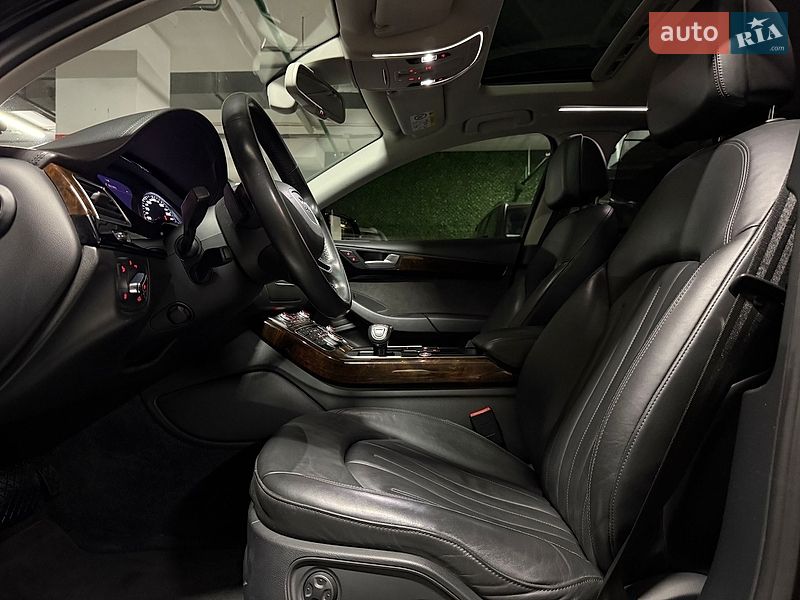 Седан Audi A8 2017 в Киеве