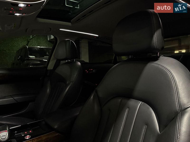 Седан Audi A8 2017 в Киеве