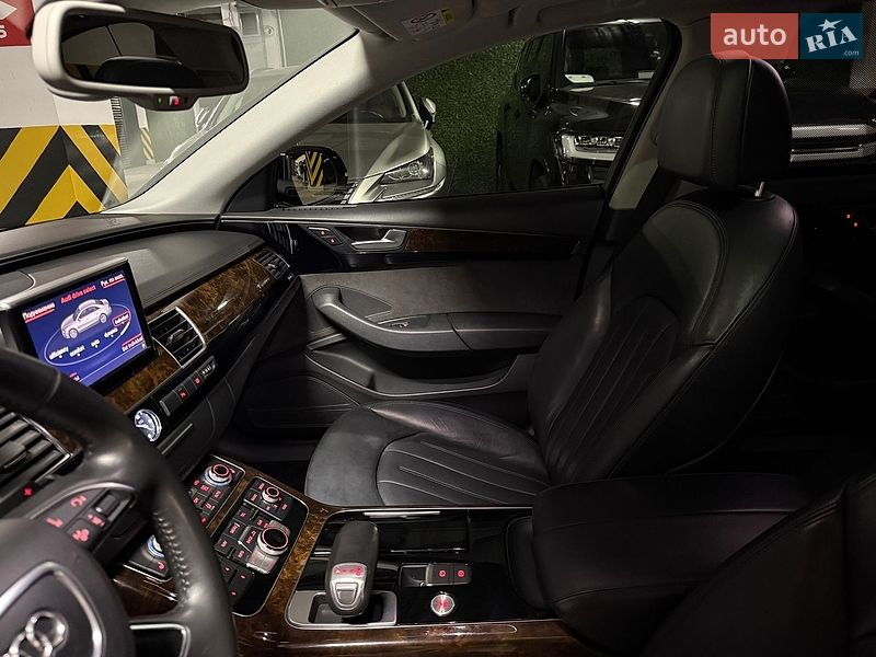 Седан Audi A8 2017 в Киеве