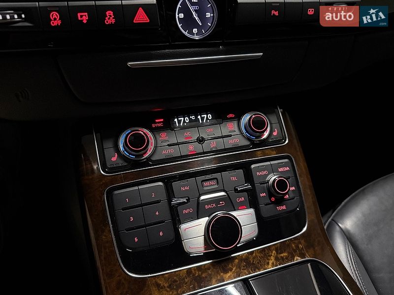 Седан Audi A8 2017 в Киеве