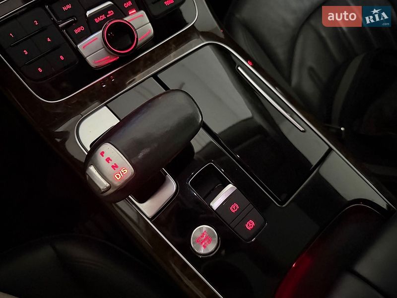 Седан Audi A8 2017 в Киеве