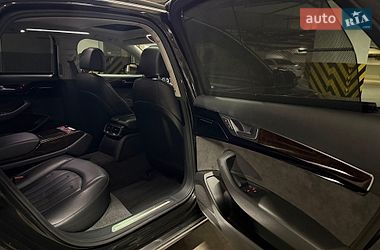 Седан Audi A8 2017 в Киеве