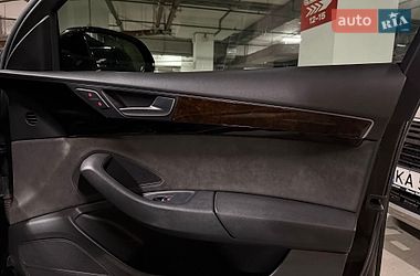 Седан Audi A8 2017 в Киеве