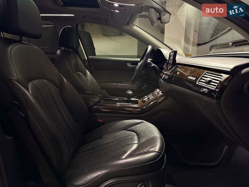 Седан Audi A8 2017 в Киеве