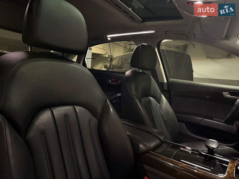 Седан Audi A8 2017 в Киеве