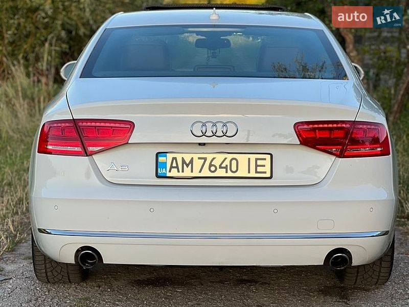 Седан Audi A8 2013 в Житомире