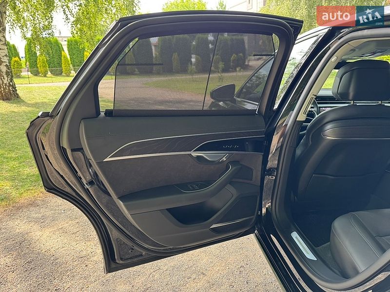 Седан Audi A8 2024 в Хмельницком