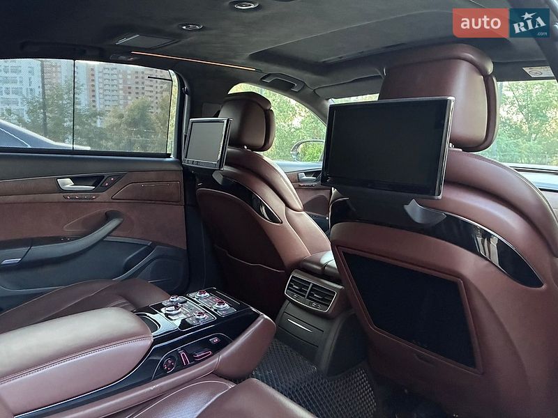Седан Audi A8 2014 в Киеве