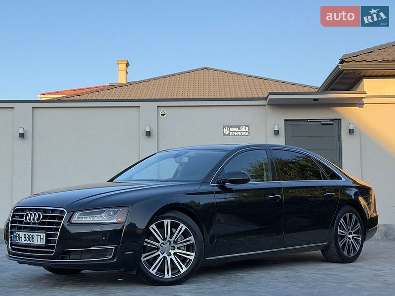 Седан Audi A8 2014 в Одесі