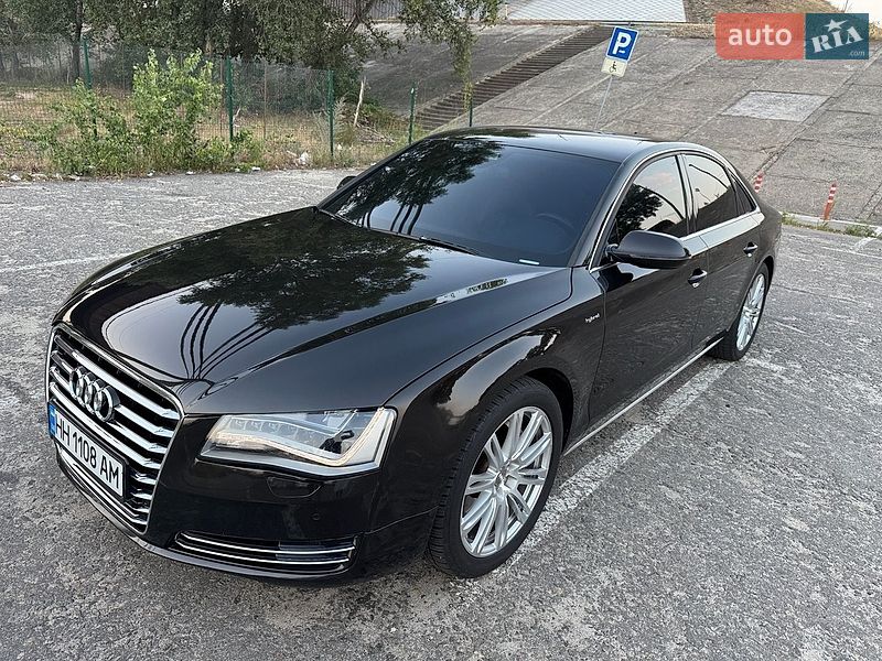 Седан Audi A8 2012 в Києві фото Седан Audi A8 2012 в Києві