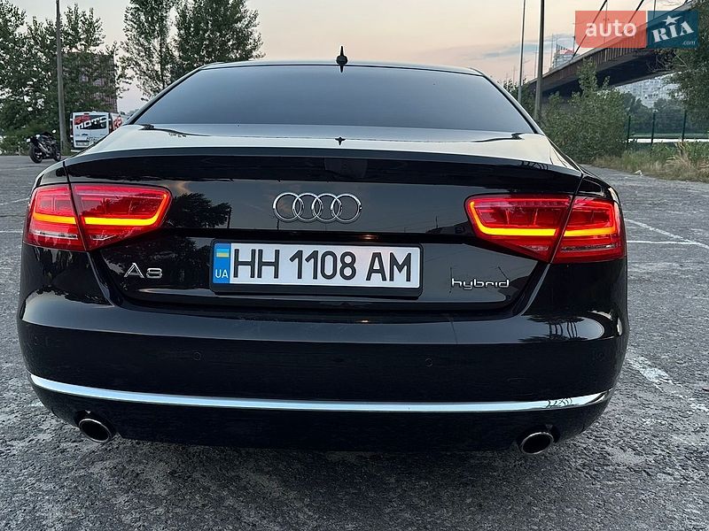 Седан Audi A8 2012 в Києві фото 21 Седан Audi A8 2012 в Києві