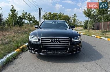 Седан Audi A8 2015 в Киеве фото Седан Audi A8 2015 в Киеве