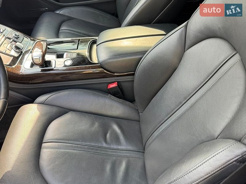 Седан Audi A8 2015 в Киеве фото 13 Седан Audi A8 2015 в Киеве
