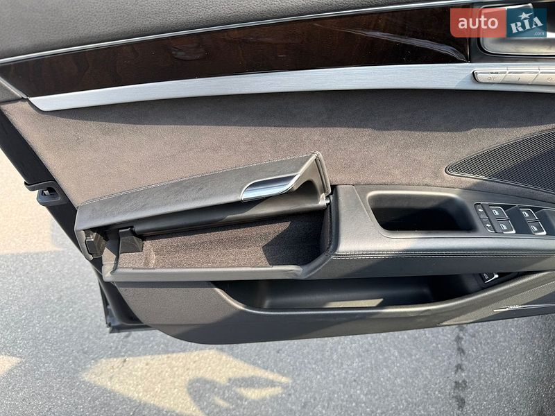 Седан Audi A8 2015 в Киеве фото 15 Седан Audi A8 2015 в Киеве