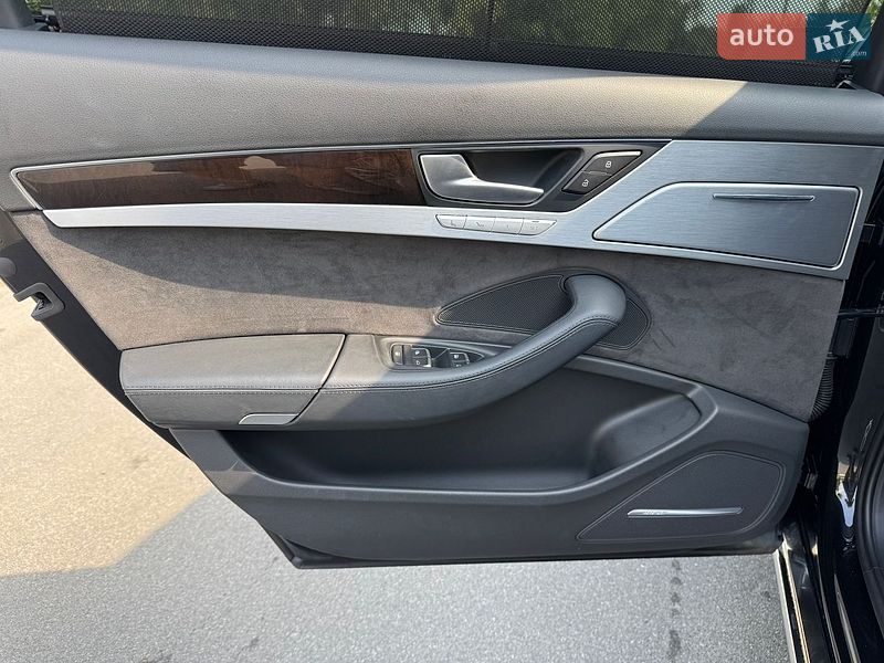 Седан Audi A8 2015 в Киеве фото 17 Седан Audi A8 2015 в Киеве