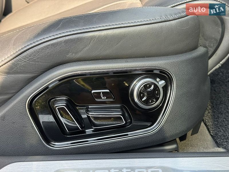 Седан Audi A8 2015 в Киеве фото 29 Седан Audi A8 2015 в Киеве