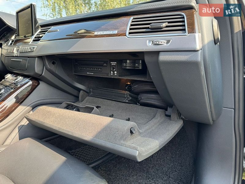 Седан Audi A8 2015 в Киеве фото 30 Седан Audi A8 2015 в Киеве