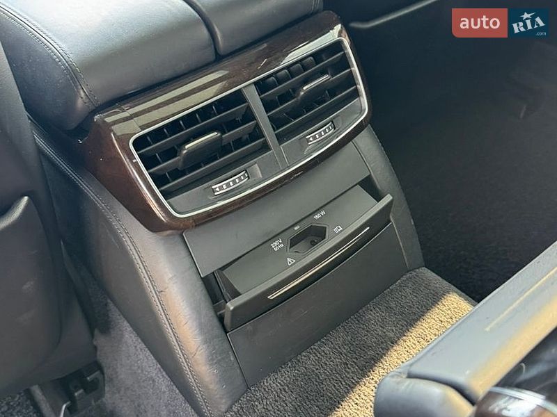 Седан Audi A8 2015 в Киеве фото 33 Седан Audi A8 2015 в Киеве
