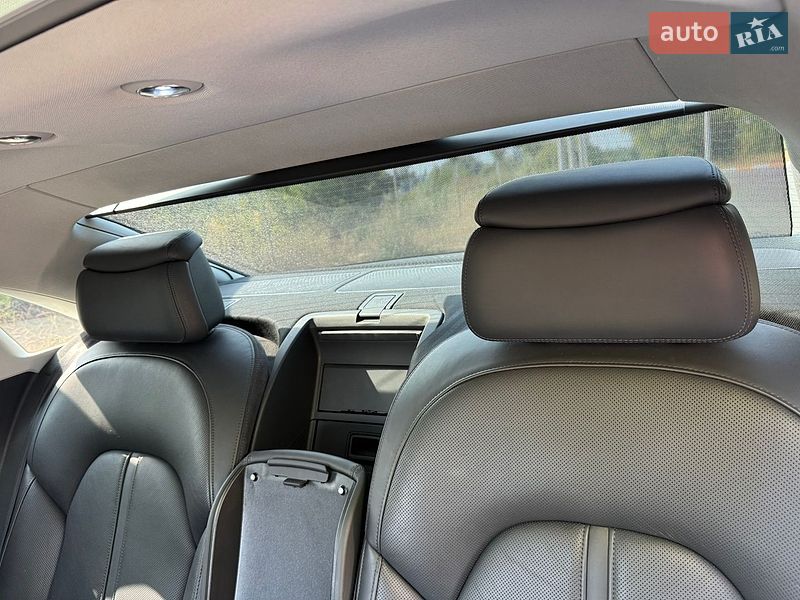 Седан Audi A8 2015 в Киеве фото 35 Седан Audi A8 2015 в Киеве