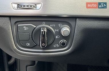 Седан Audi A8 2015 в Киеве фото 45 Седан Audi A8 2015 в Киеве
