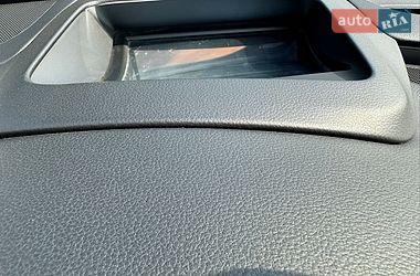 Седан Audi A8 2015 в Киеве фото 47 Седан Audi A8 2015 в Киеве