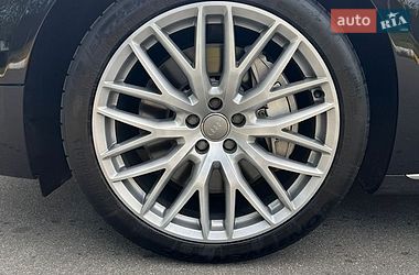 Седан Audi A8 2015 в Киеве фото 55 Седан Audi A8 2015 в Киеве