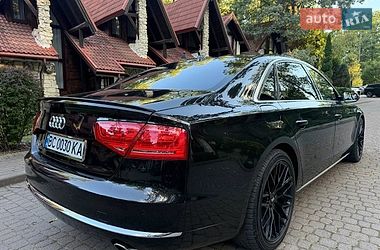 Седан Audi A8 2012 в Львові