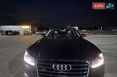 Седан Audi A8 2015 в Киеве