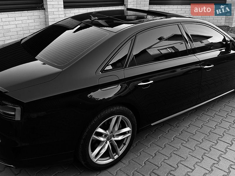 Седан Audi A8 2017 в Хмельницком