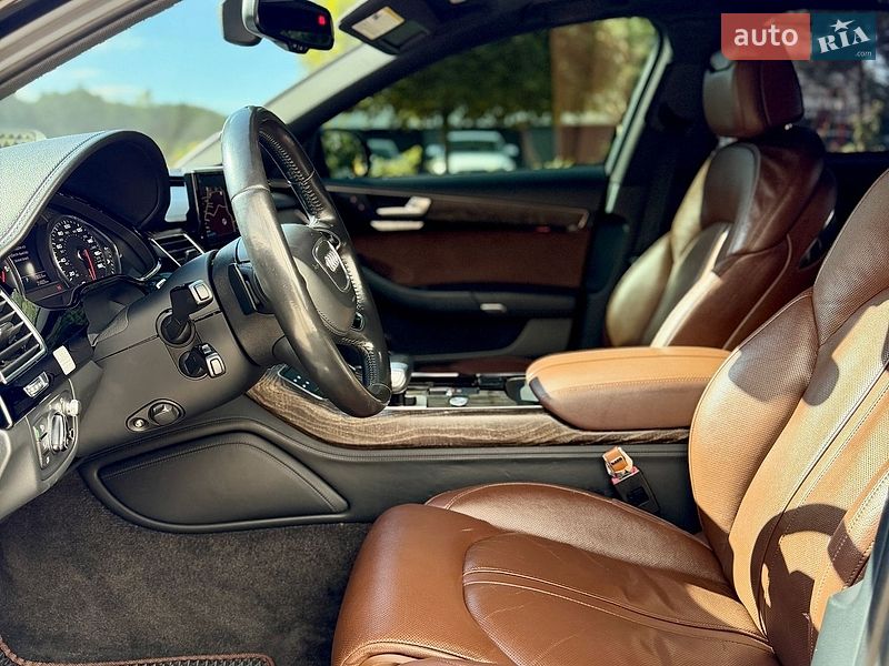 Седан Audi A8 2014 в Івано-Франківську