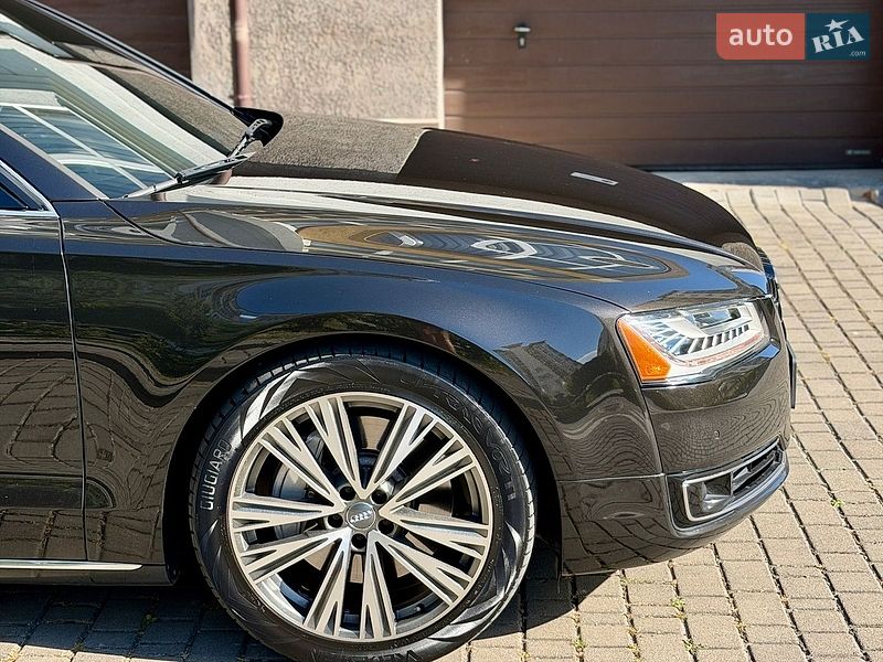 Седан Audi A8 2014 в Івано-Франківську