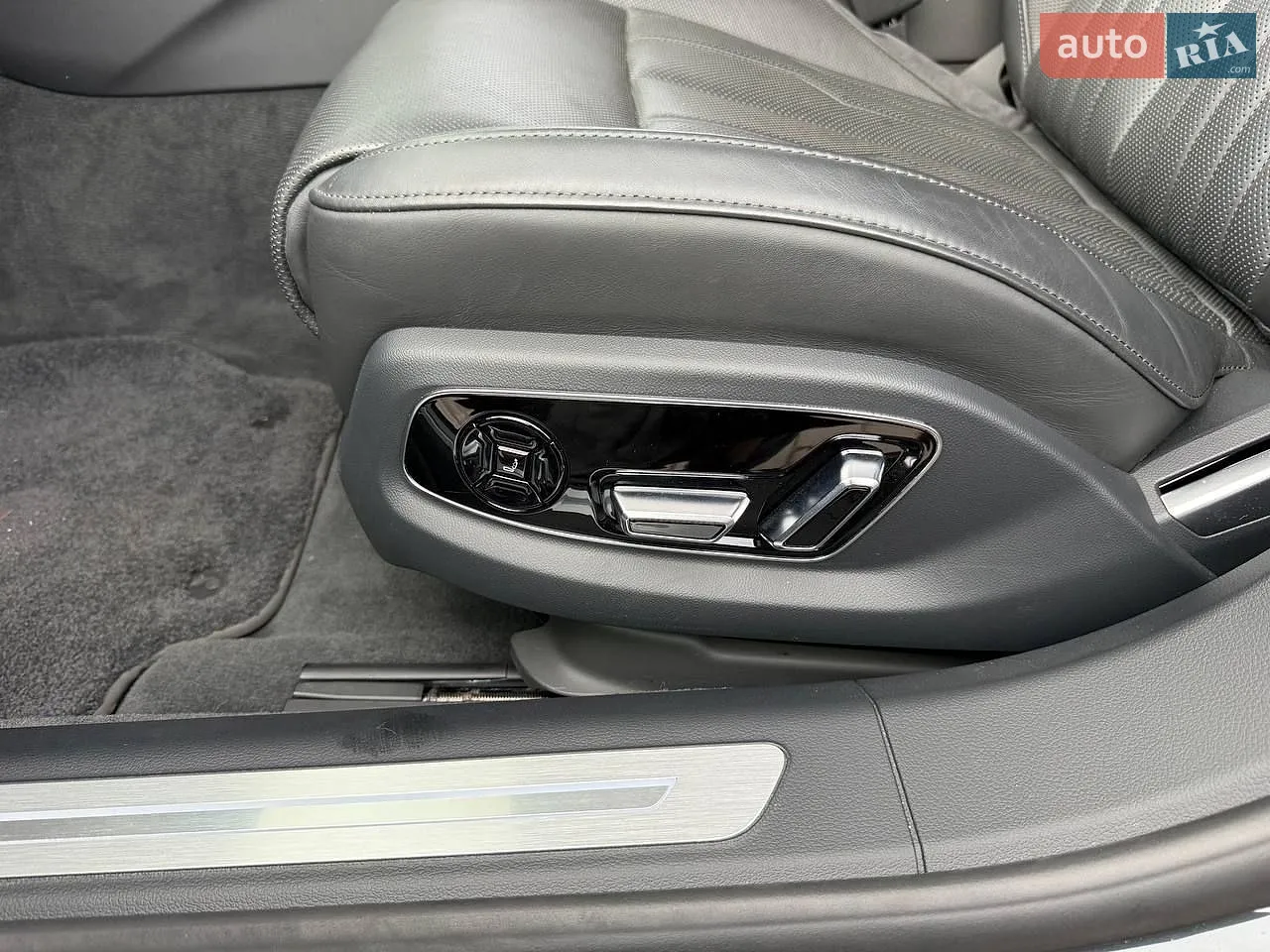 2023 Audi A8 - мініатюра 28