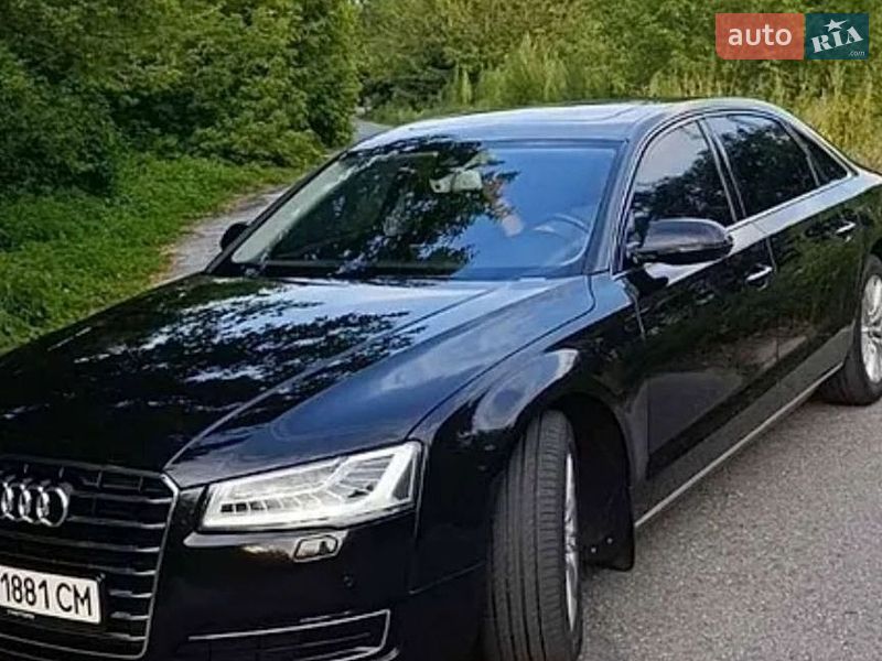 Седан Audi A8 2017 в Березане