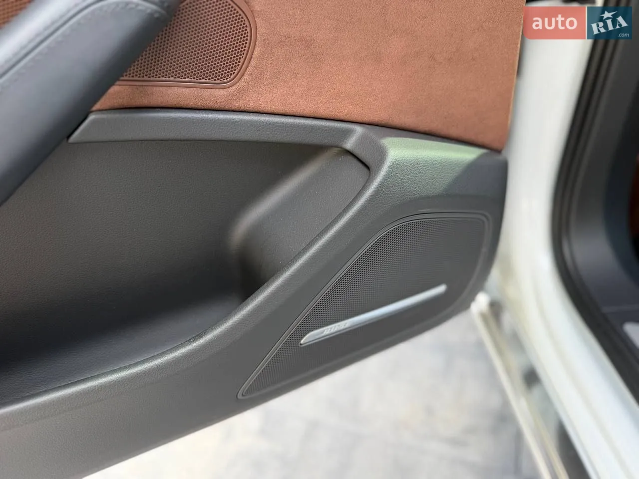 2015 Audi A8 - мініатюра 23