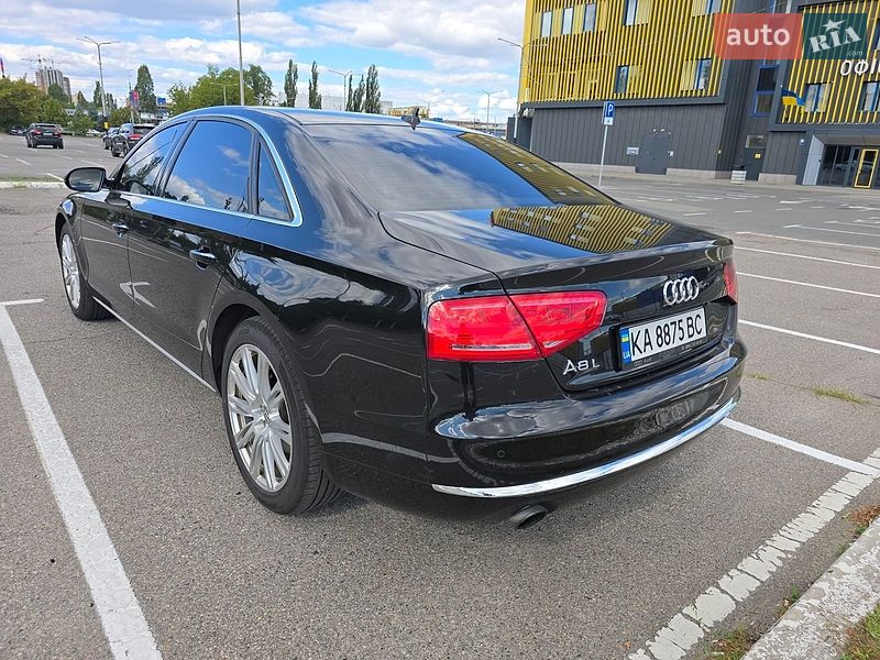 Седан Audi A8 2014 в Киеве