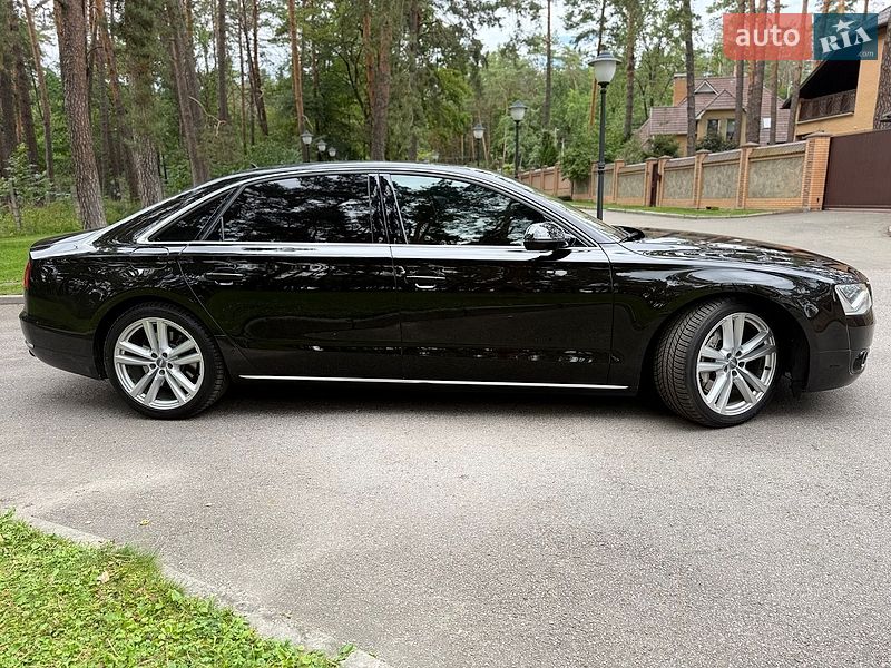 Седан Audi A8 2013 в Києві