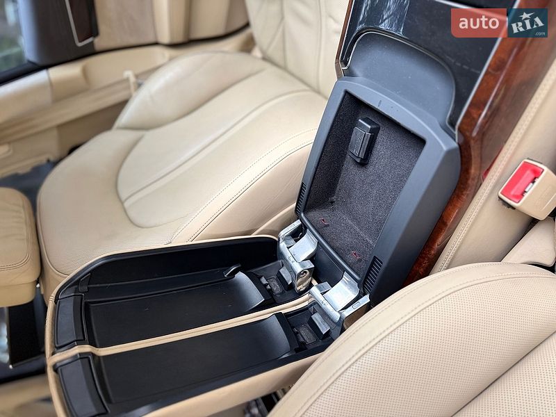 Седан Audi A8 2013 в Києві
