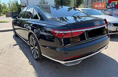 Седан Audi A8 2018 в Киеве