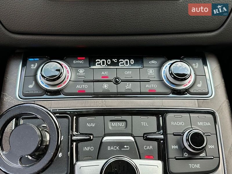 Седан Audi A8 2015 в Одессе