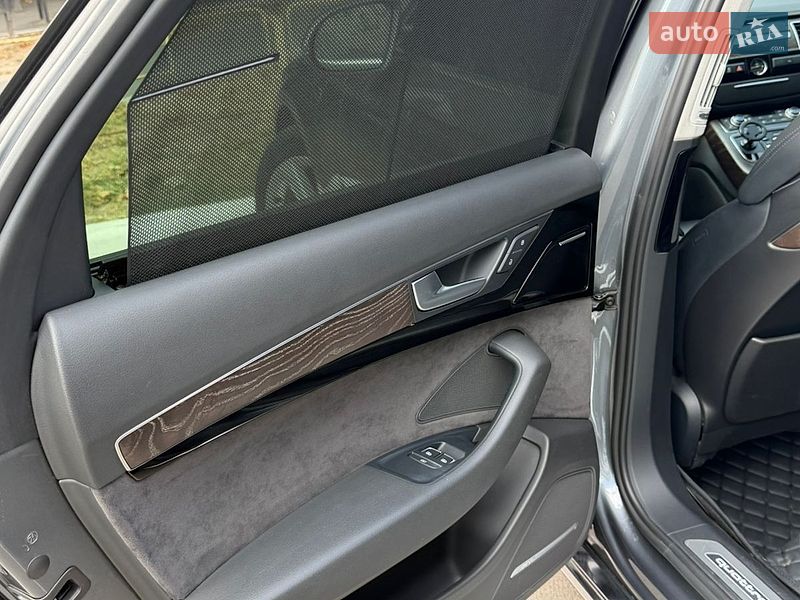 Седан Audi A8 2015 в Одессе