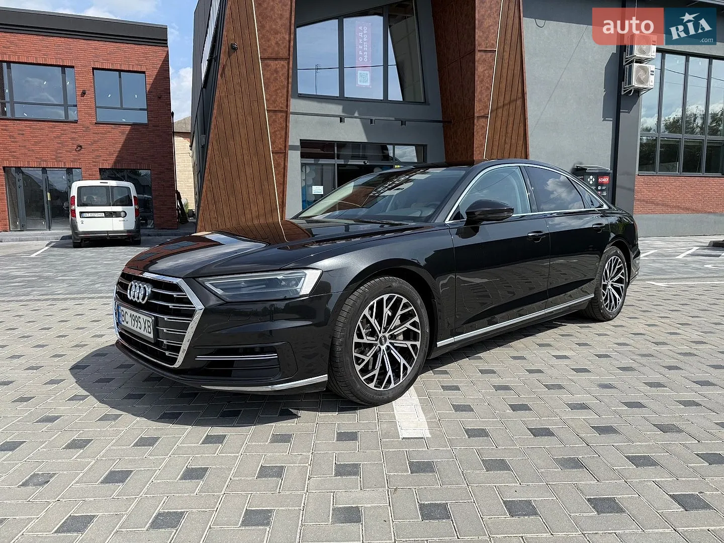 2019 Audi A8 - мініатюра 2