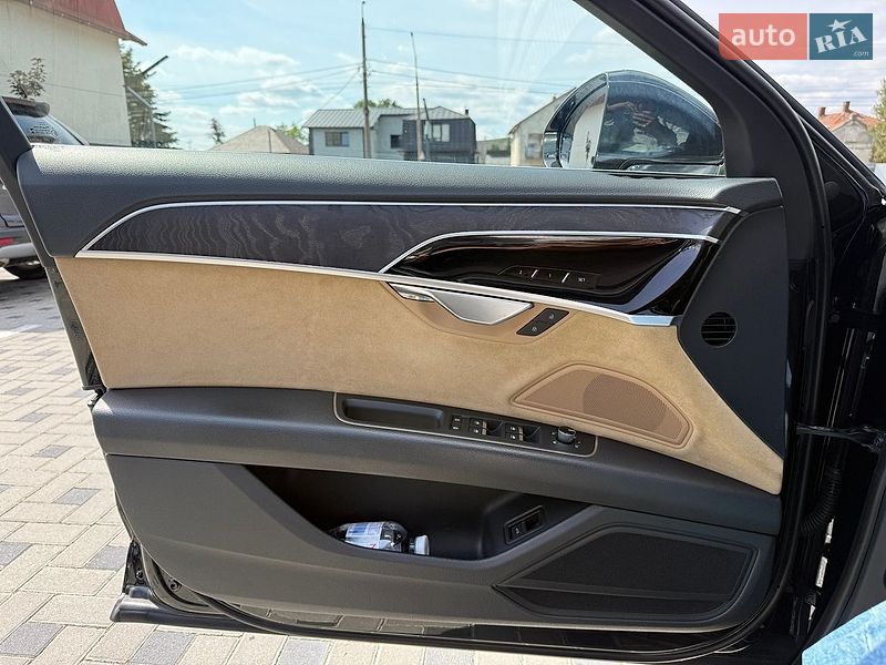 Седан Audi A8 2019 в Коломые